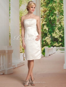 Corte Recto/ Column Satén Hasta la Rodilla Strapless Vestido de Novia With Removable Cola Watteau