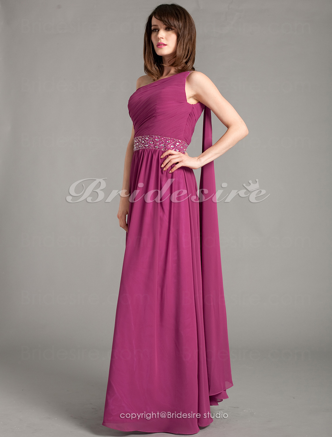 Corte Recto Gasa Cola Watteau Solo Hombro Vestido